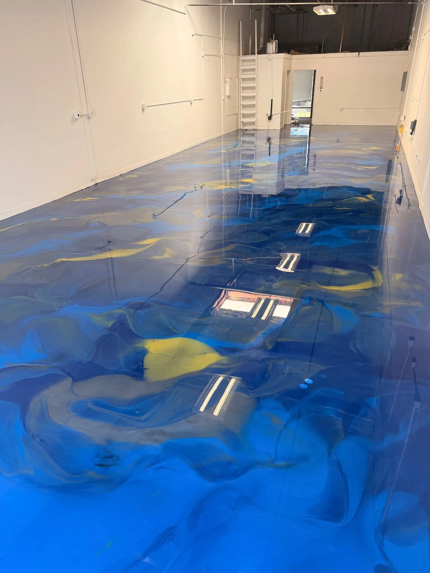Commercial metallic epoxy floor in Santa Ana, photo 2